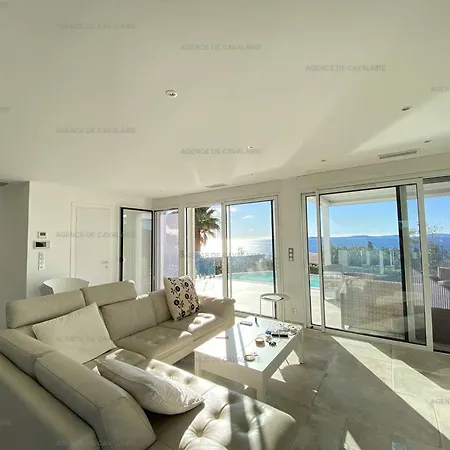 Vila Moderne Avec Piscine Et Climatisation - Fr-1-100-328