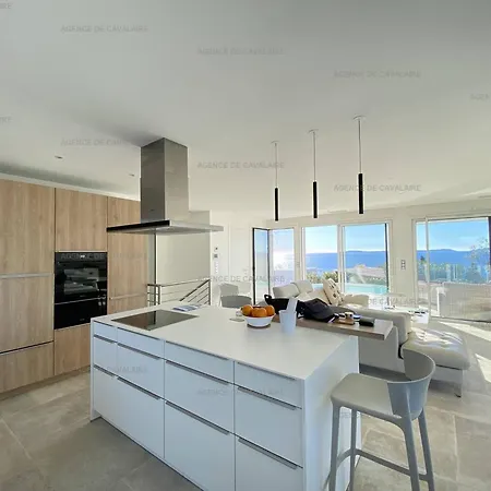 Moderne Avec Piscine Et Climatisation - Fr-1-100-328 Vila Cavalaire-sur-Mer