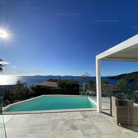 Moderne Avec Piscine Et Climatisation - Fr-1-100-328 *